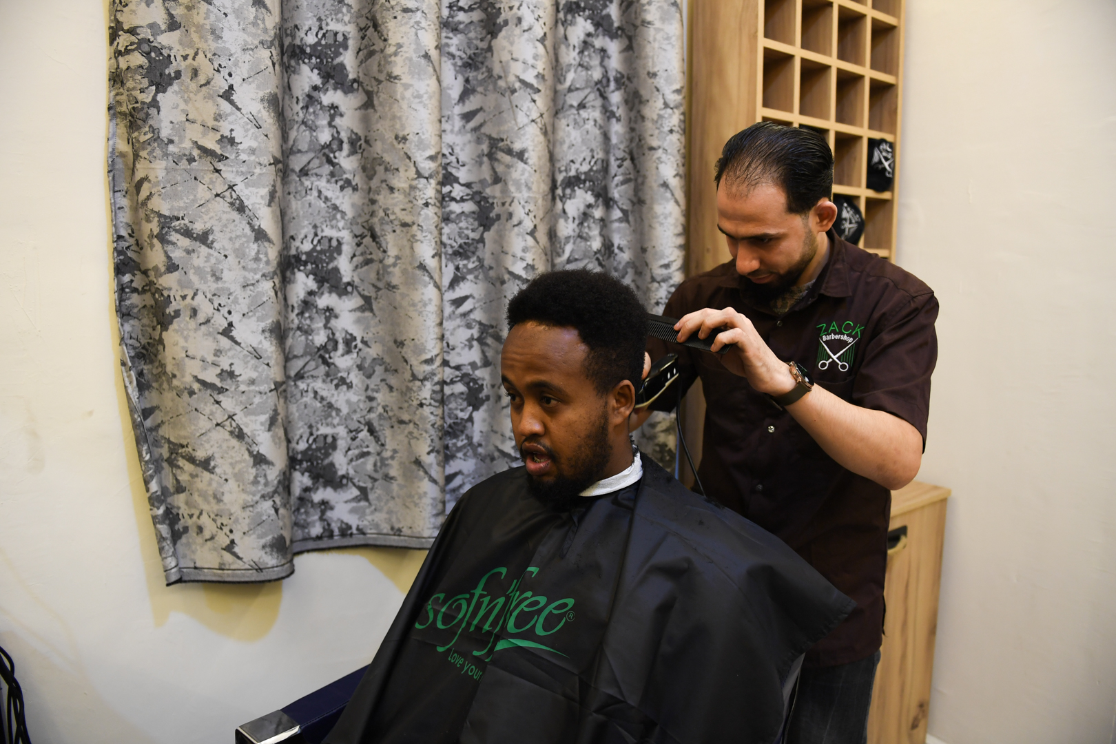 Coupe en cours dans notre salon